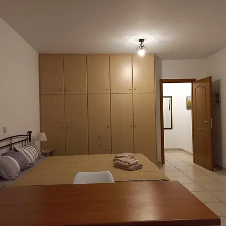 Sophie's Sunny Spot 3 *