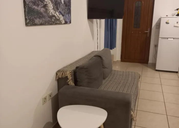 Sophie's Sunny Spot 3 Apartamento Yefira